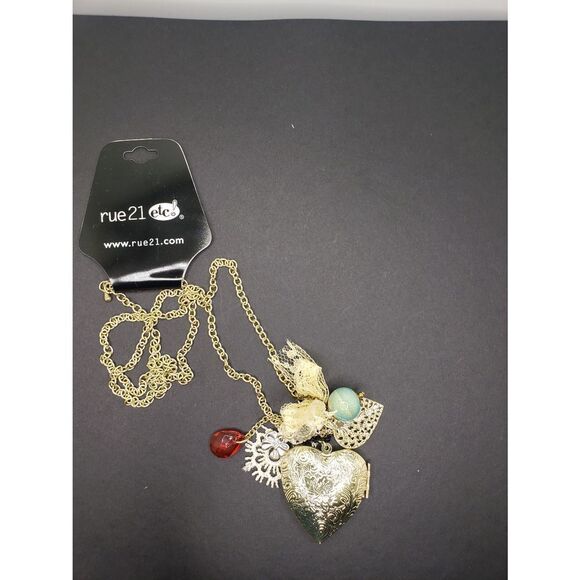 Heart Locket Charm Necklace - Picture 1 of 3